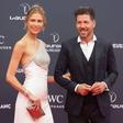 Diego Simeone, treinador do Atlético Madrid, junto da mulher, Carla Pereyra