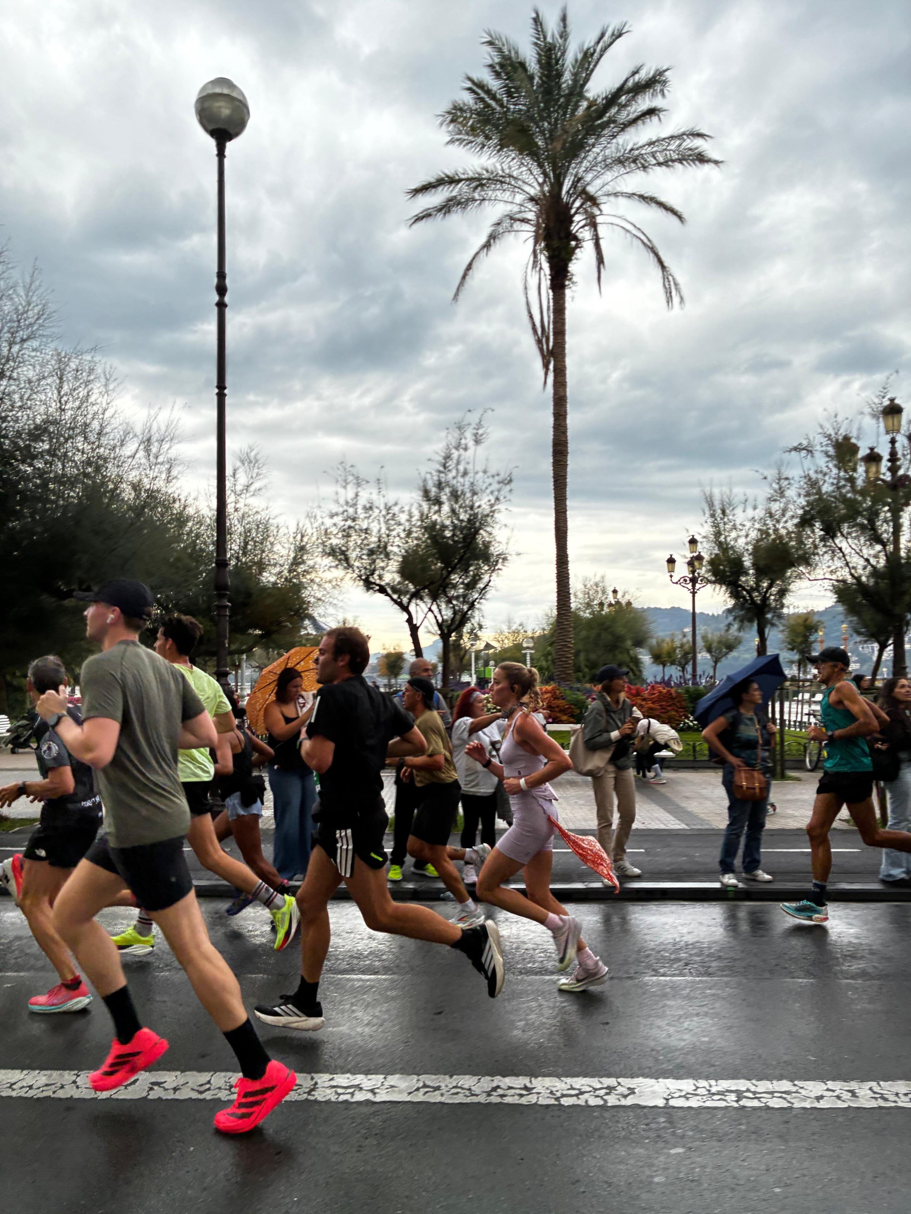Amber Heard na meia-maratona de San Sebastian - foto: Instagram