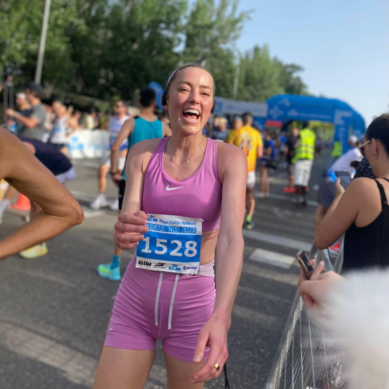 Amber Heard em corrida em Madrid - foto: Instagram