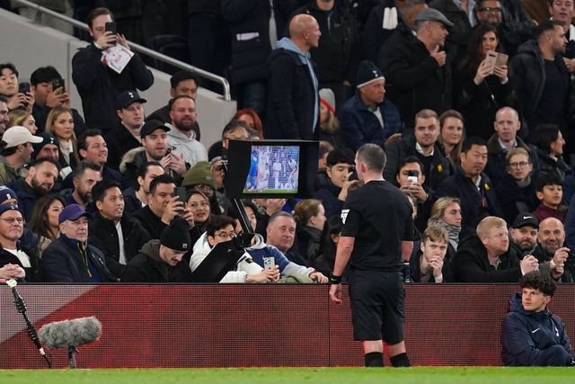 Nunca confiei tão pouco na arbitragem