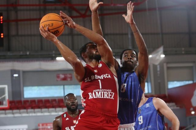 Broussard tem receita para jogo da Champions frente ao Hapoel