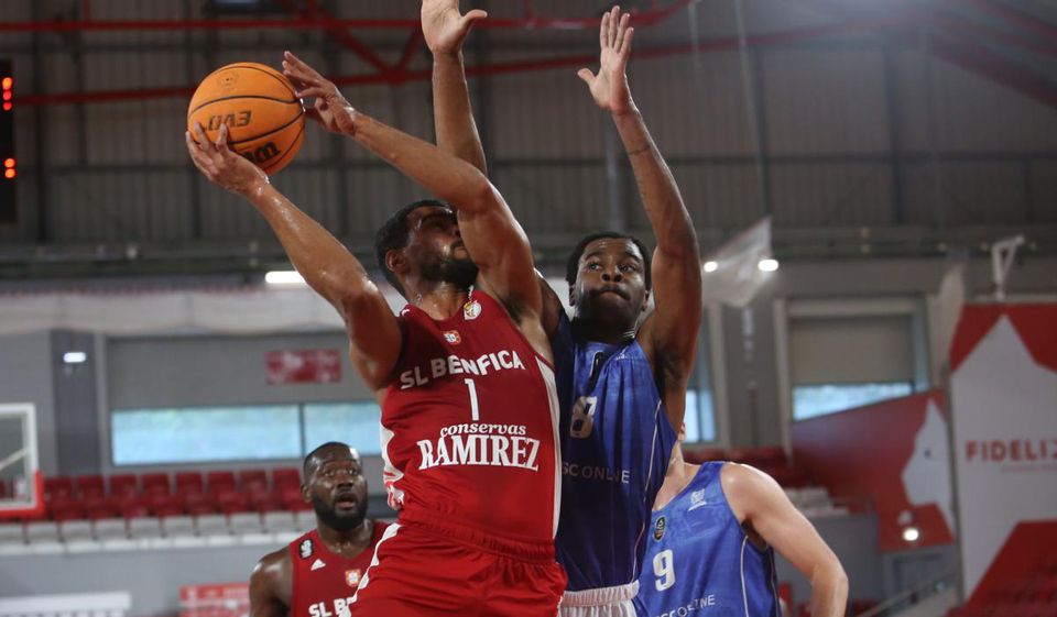 Broussard tem receita para jogo da Champions frente ao Hapoel