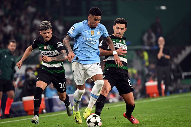 Tottenham e Manchester City abrem negociações por Savinho