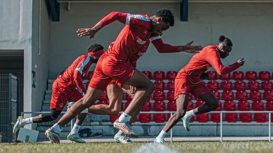 Gil Vicente prepara jogo em Vila Real no relvado sintético