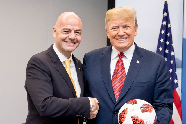 Presidente da FIFA dá os parabéns a Trump