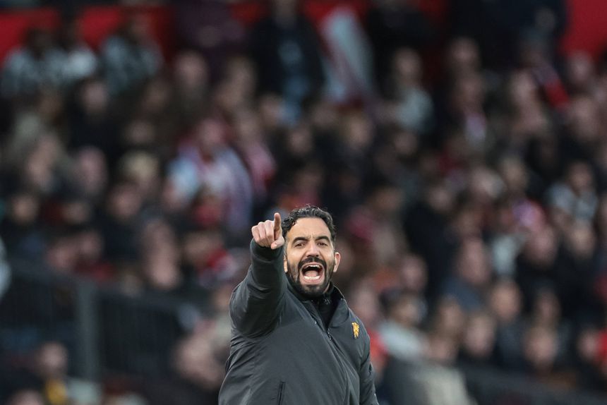 Ruben Amorim não precisava de mais responsabilidade, mas é o técnico mais bem colocado para mudar o estereótipo atual do treinador português - Foto: IMAGO