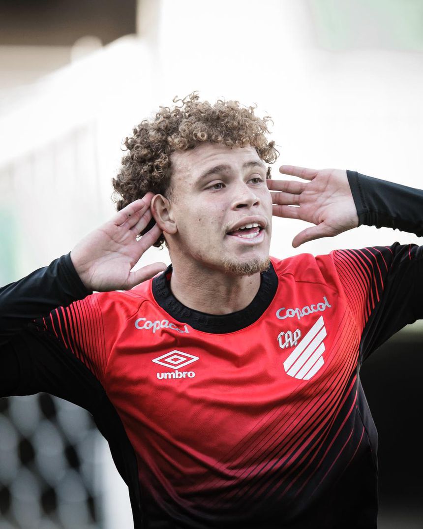 Rhichey Filho tem-se destacado ao serviço do Ath. Paranaense - Foto: Instagram/Rhichey Filho