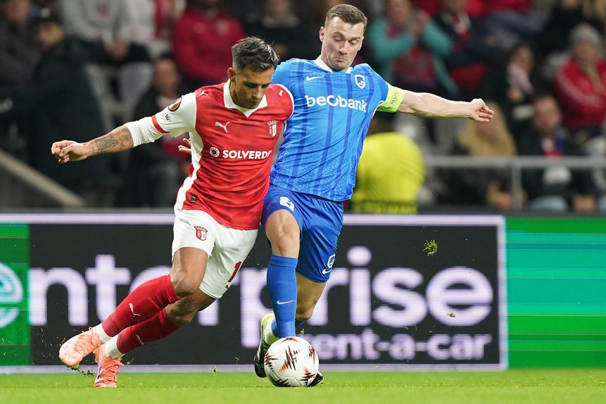 Rodrigo Zalazar bisou na partida com o Genk. Foto: Hugo Delgado/LUSA