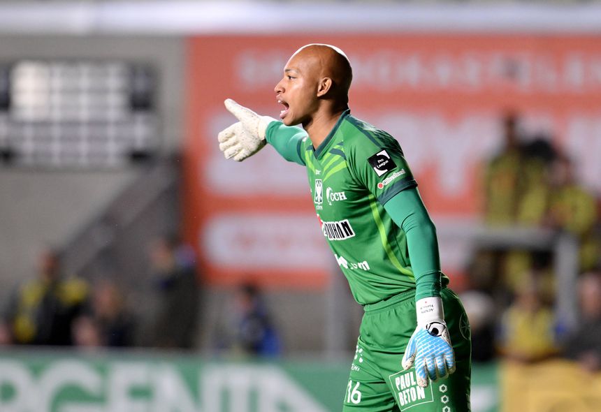 Leo Kokubo, guarda-redes do Sint-Truiden