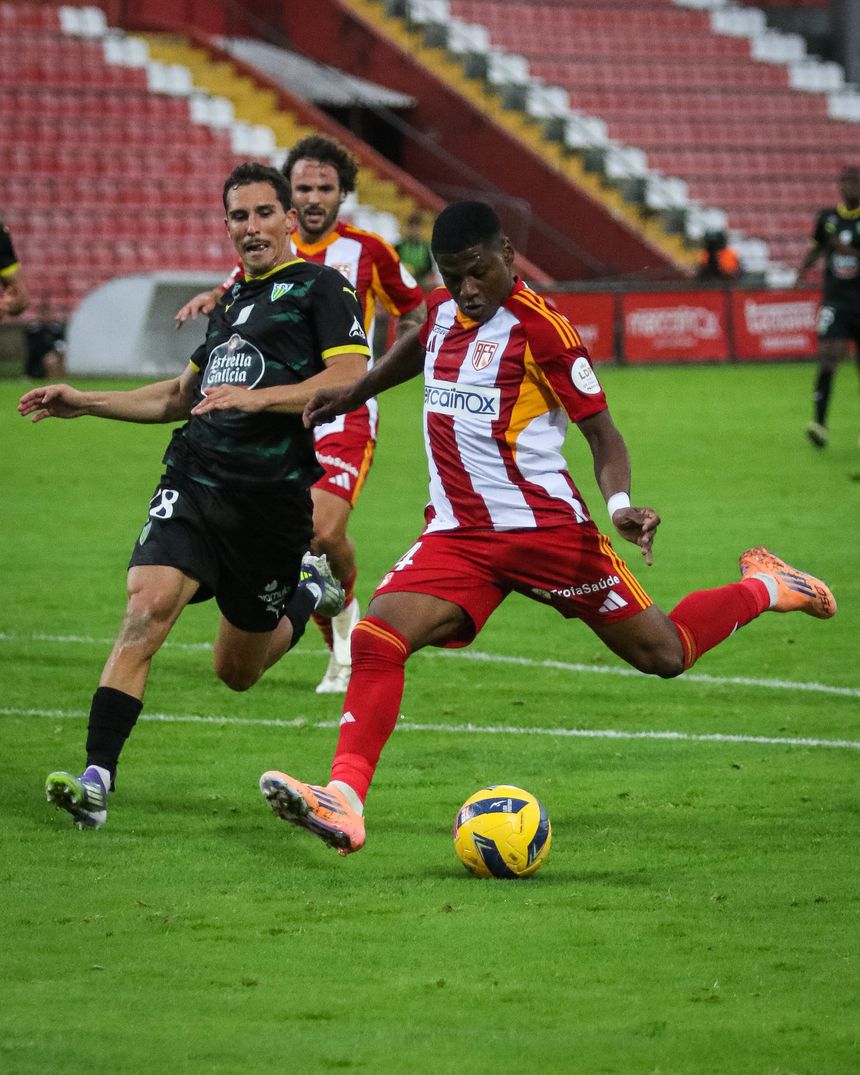 Óscar Perea marcou no empate do Aves SAD com o Tondela. Fotografia: Aves SAD