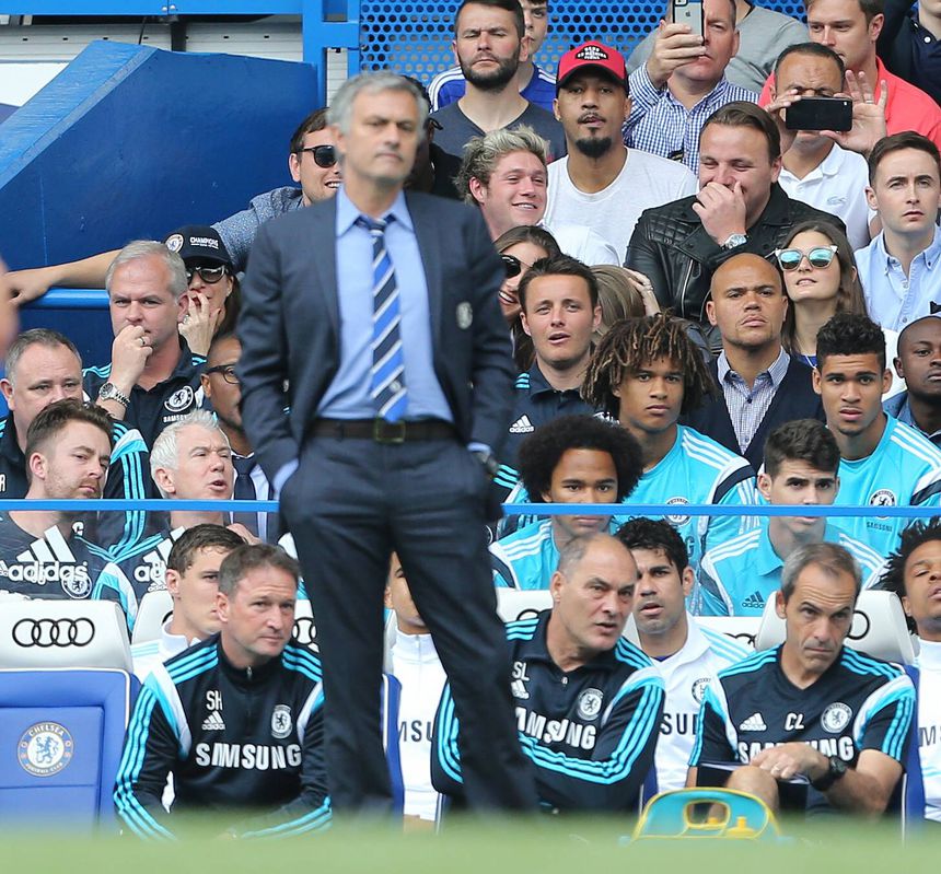 José Mourinho ao serviço do Chelsea em 2013, com Niall Horan nas bancadas - Foto: IMAGO