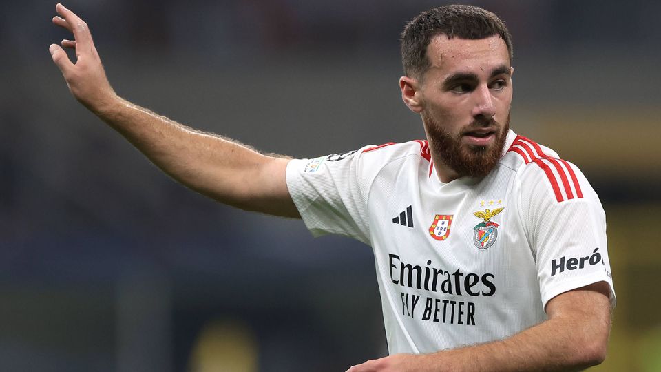 Benfica: Kokçu chega-se à frente