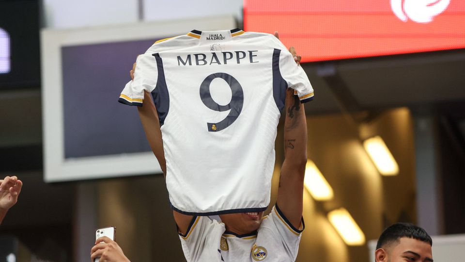 Real Madrid vai avançar por Mbappé a 1 de janeiro... mas tem alternativa