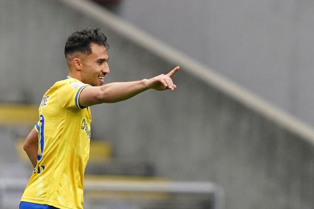 O golaço de Guitane que elimina o FC Porto e leva o Estoril para as meias-finais (vídeo)