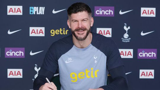 OFICIAL: Forster renova com o Tottenham até 2025