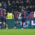 Golo de Tiago Santos ao Lyon candidato a melhor do mês na Ligue 1