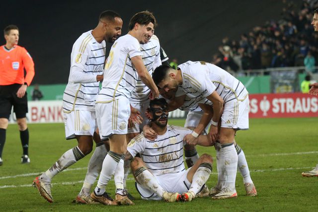 O sonho continua: Depois do Bayern, Saarbrucken deixa Eintracht Frankfurt pelo caminho