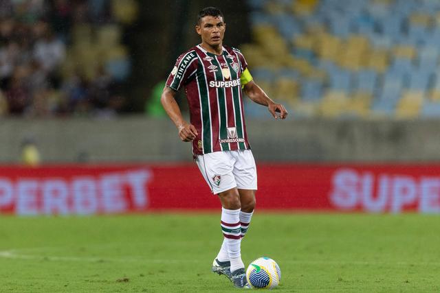 Thiago Silva garante: «Se o Fluminense descer, aqui estarei em 2025»