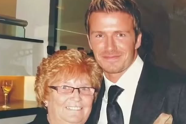 Beckham despede-se do «coração» do Man. United: «Fez uma promessa aos meus pais...»