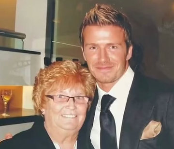 Beckham despede-se do «coração» do Man. United: «Fez uma promessa aos meus pais...»