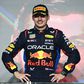 Max Verstappen, de mãos na cintura, foi coroado tetracampeão do mundo em Las Vegas