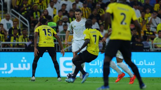 Vídeo: Cristiano Ronaldo empata frente ao líder do campeonato e faz golo 916 da carreira