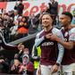 Matty Cash marcar no Aston Villa-Arsenal - Foto: Imago