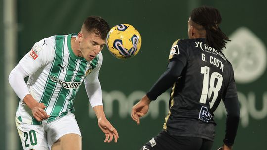 A crónica do Rio Ave-Portimonense: «Feliz de quem ganha assim»