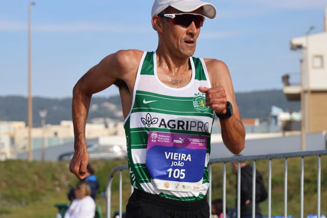 ‘Miúdo’ João Vieira conquista nacionais de marcha… aos 48 anos
