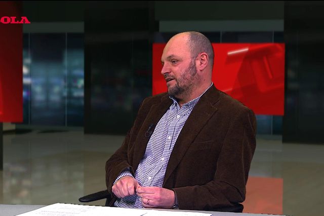 «Obviamente que Schmidt já pediu um lateral direito e um lateral esquerdo»