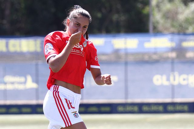 Liga feminina: 'show' de Kika na vitória do Benfica (vídeo)