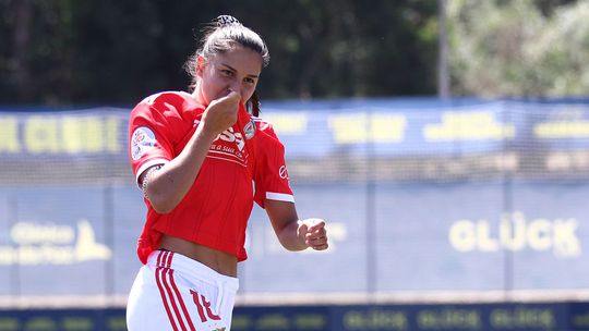 Liga feminina: 'show' de Kika na vitória do Benfica (vídeo)