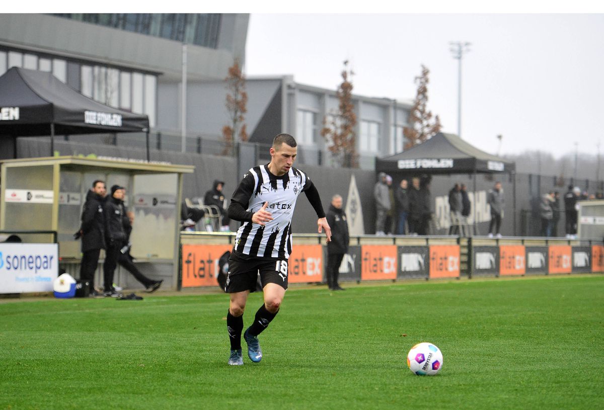 Stefan Lainer Triumphs Over Lymph Node Cancer: Returns to Play for Borussia Monchengladbach