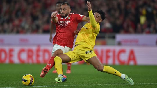 Benfica recebeu duas ofertas por Arthur Cabral