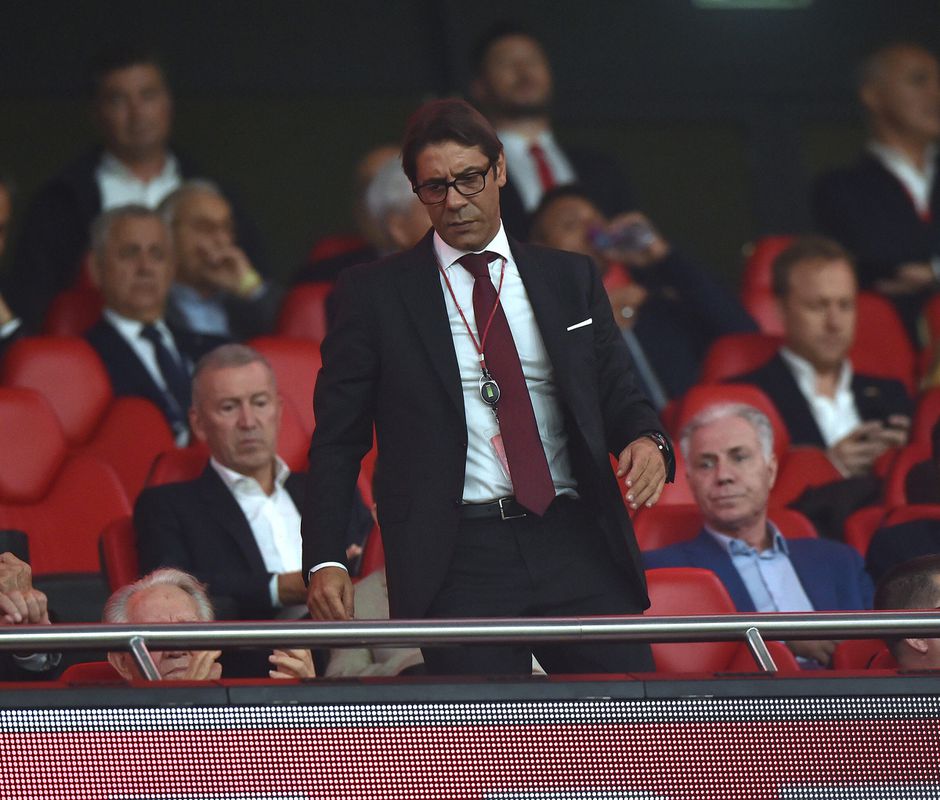 Rui Costa descarta eleições antecipadas no Benfica