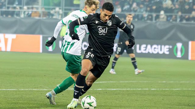Alberto Costa, lateral do Vitória de Guimarães