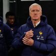 Deschamps defende-se de acusações do PSG: «Risco zero não existe, Doué pediu para jogar»