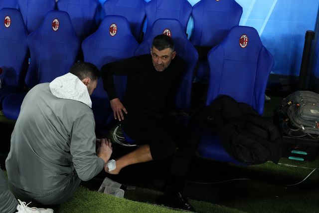 Sérgio Conceição teve de ser assistido a uma ferida no final do Inter-Milan