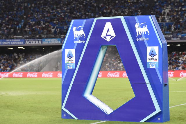 Imagens do jogo Nápoles-Bolonha da Serie A italiana