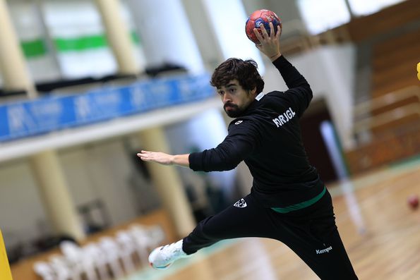 Buba Espinho jogou andebol há uns anos