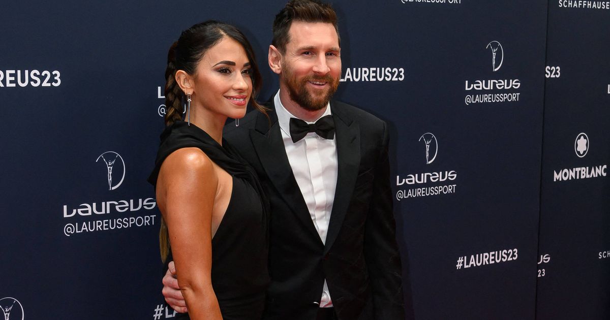 Mulher de Messi deslumbra em evento em Nova Iorque