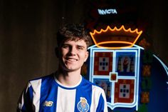 Oskar Pietuszewski  assinou pelo FC Porto até 5 de janeiro de 2029 - Foto: FC Porto