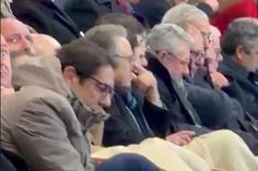 De mãos na cabeça: a desilusão de Rui Costa em Leiria