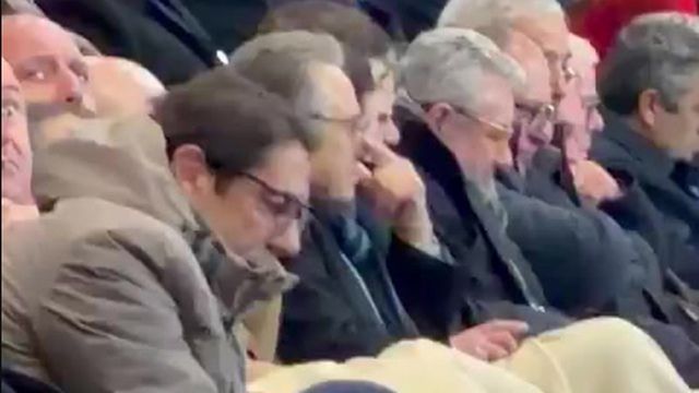 De mãos na cabeça: a desilusão de Rui Costa em Leiria