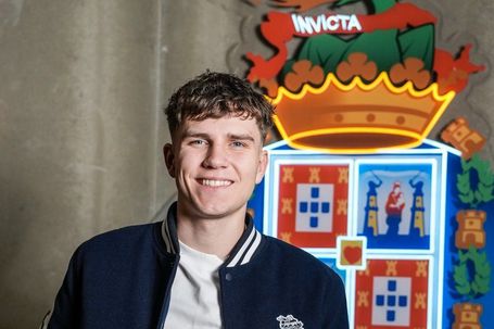 Agente de Oskar Pietuszewski garante que espanhóis tentaram tudo para levar o extremo - Foto: FC Porto