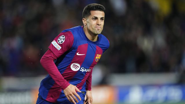 João Cancelo representou o Barcelona na época de 2023/24