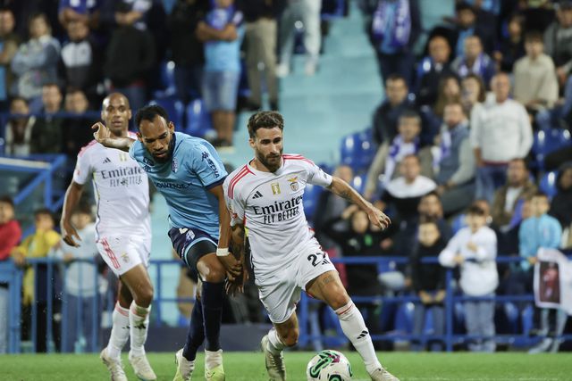 Vizela-Benfica: um jogo, dois momentos
