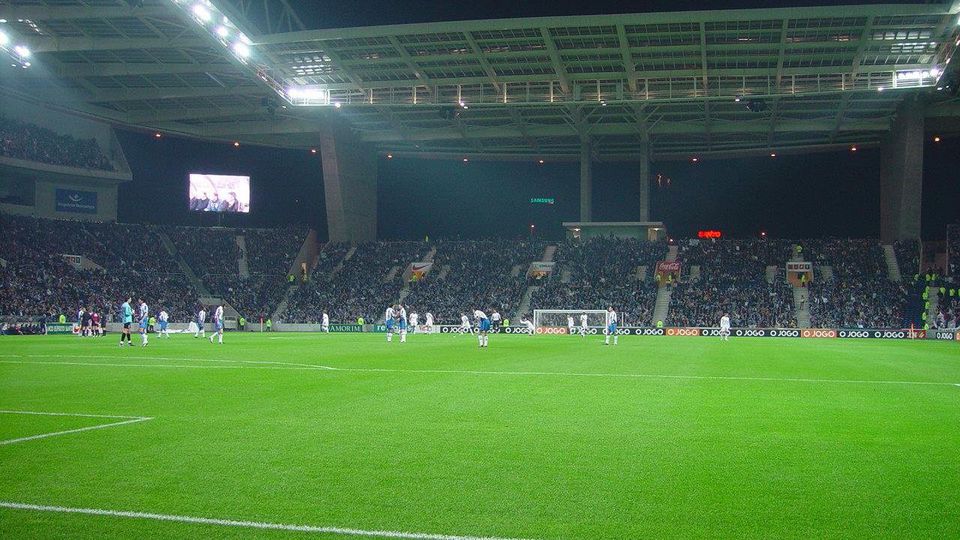 FC Porto: primeiro jogo oficial no Dragão foi há 20 anos