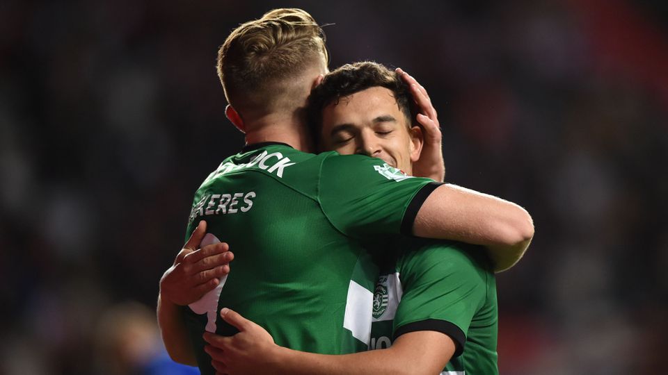 Sporting faz as pazes em Leiria e está nas meias-finais