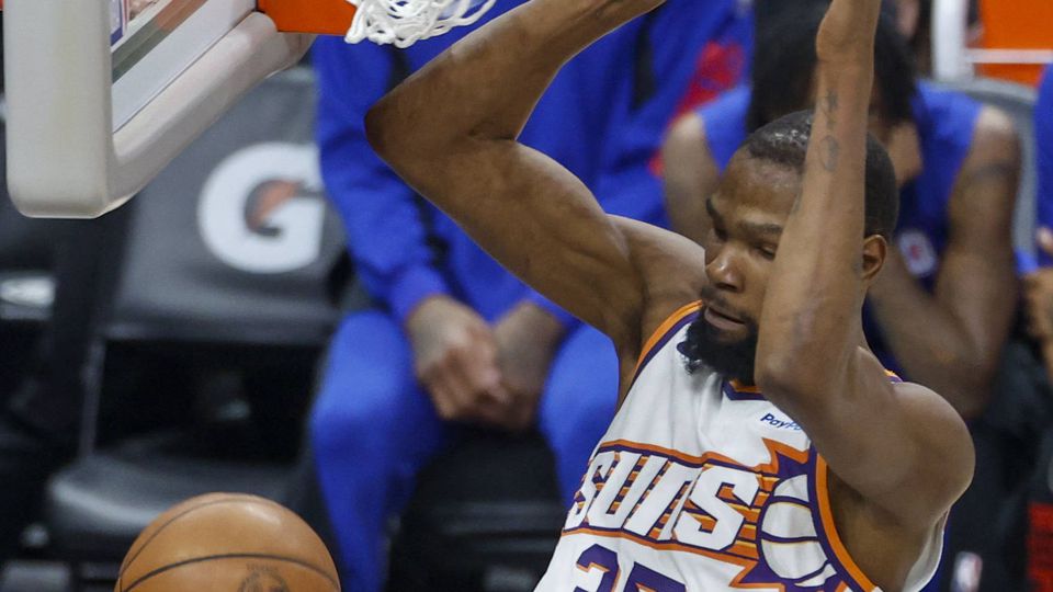 NBA: Trio em alta na vitória dos Phoenix Suns sobre os Milwaukee Bucks